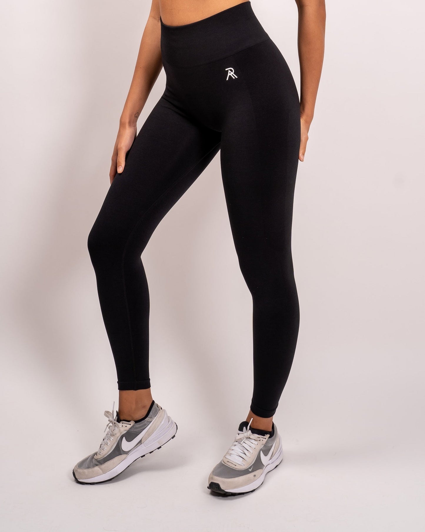 Signature Seamless Leggings - Black