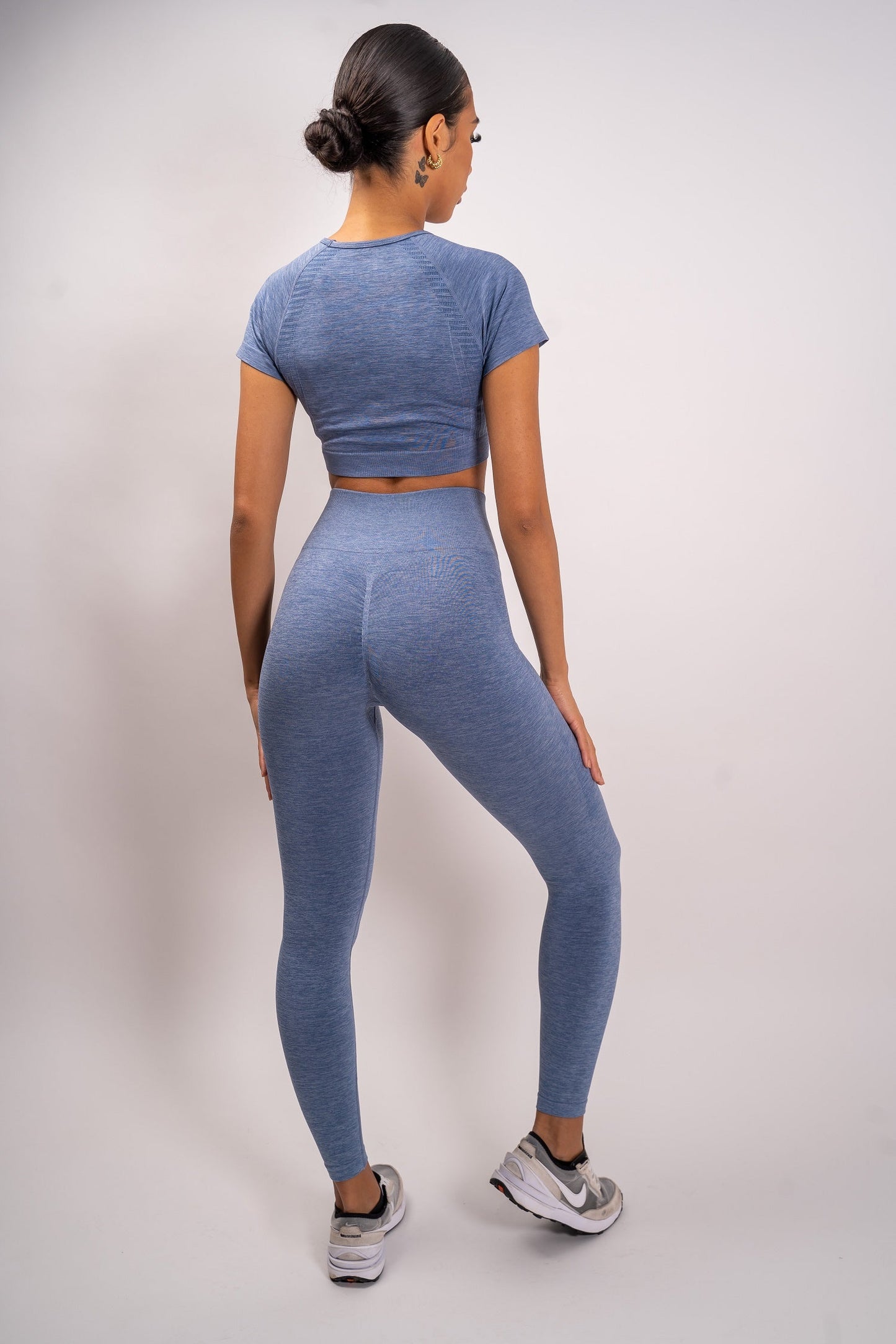 Signature Seamless Crop Top - Icy Blue